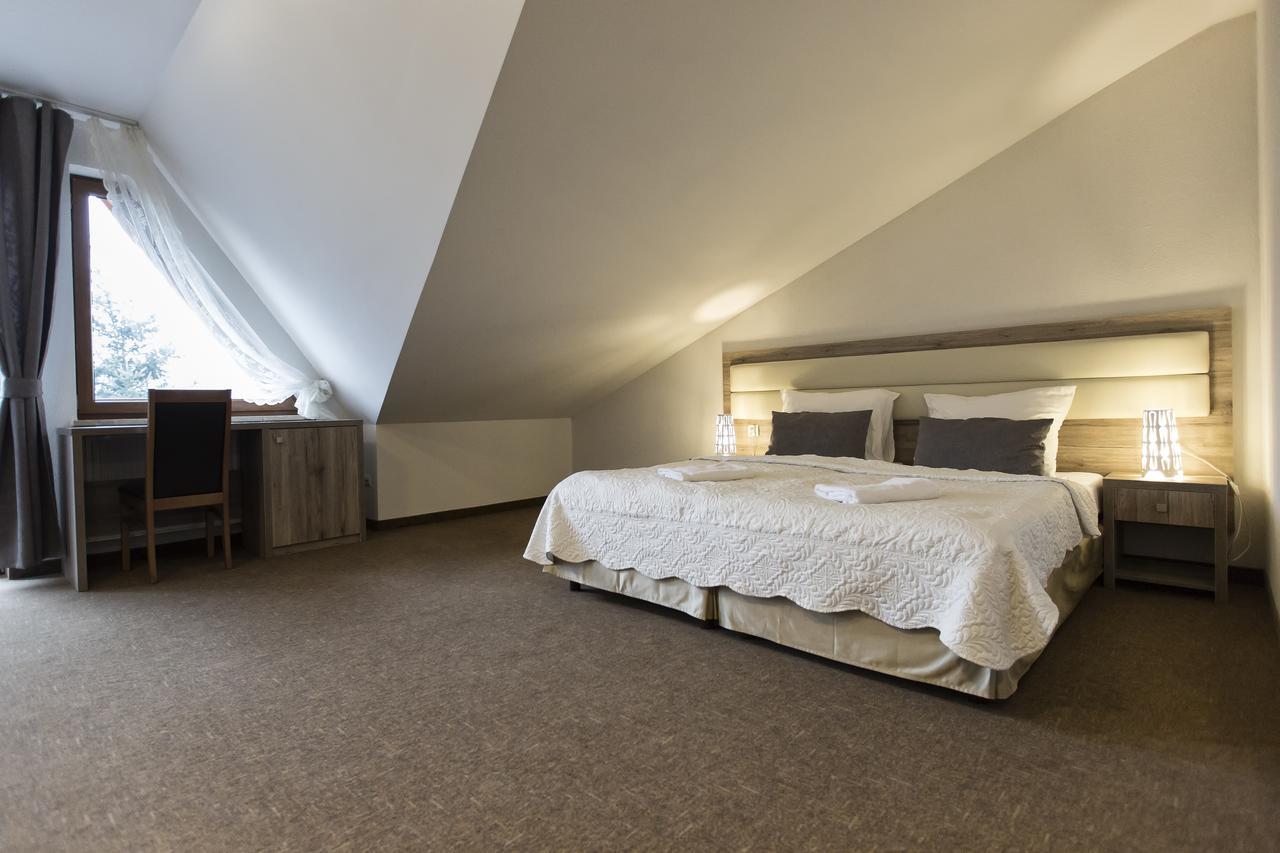 Hotel Beskidian Wegierska Gorka Room photo